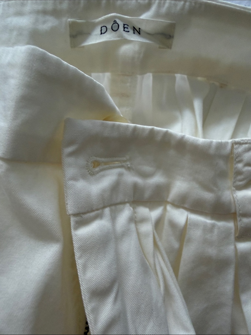 DÔEN
Paige pleated organic cotton-poplin shorts - perfect condition. - Picture 5 of 6